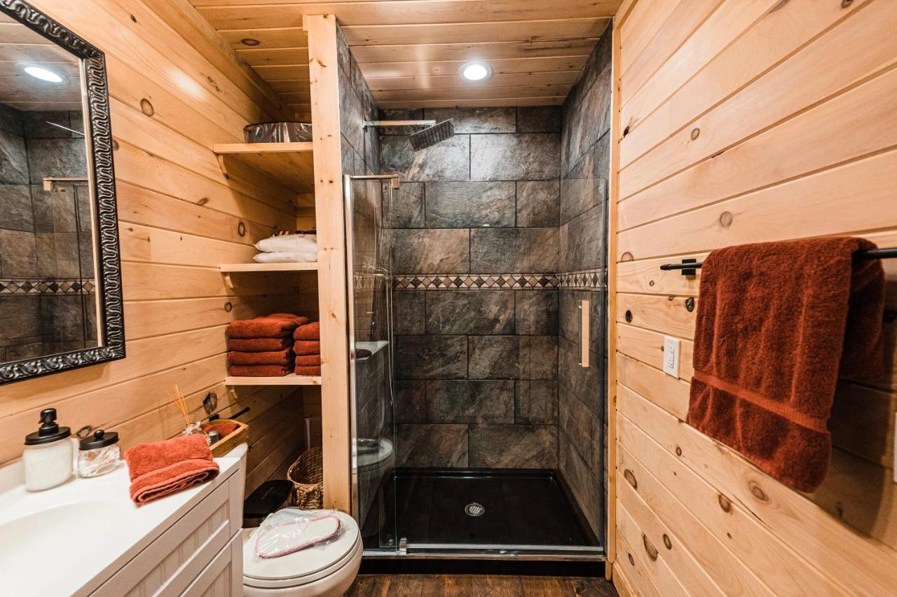 Moonlight Treehouse At Hospitality Belgrade