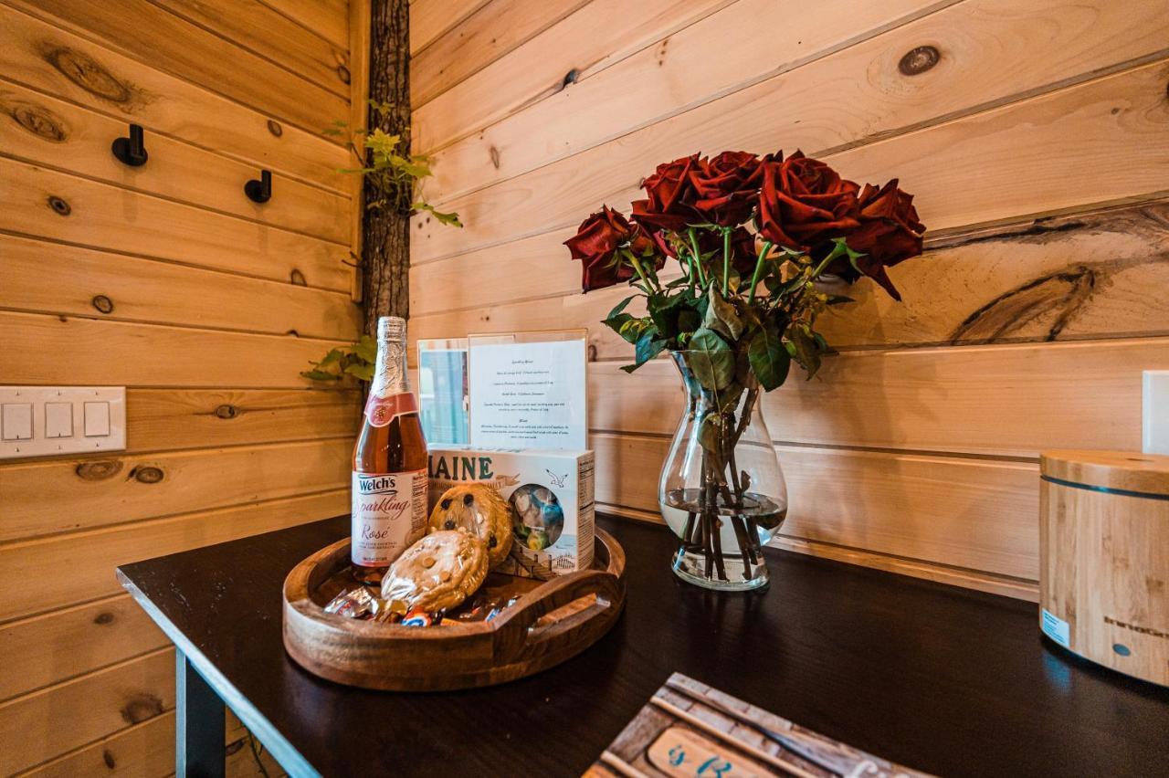 Moonlight Treehouse At Hospitality Belgrade